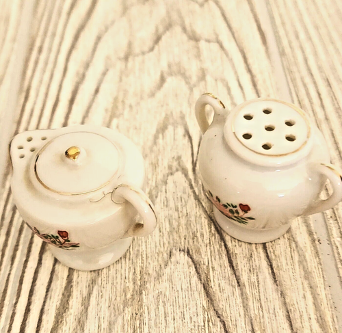 Tea pot and Sugar Bowl/Pitcher Salt And Pepper Shakers w/Flowers Made in Japan - Picture 5 of 7