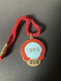 Horse Racing Members Badge Great Yarmouth 1965