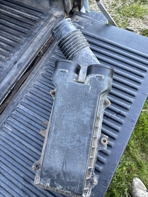87-96 Ford F150 BRONCO F250 4.9L 5.0L 5.8L 7.5L Air Box Air Cleaner Lid Only 