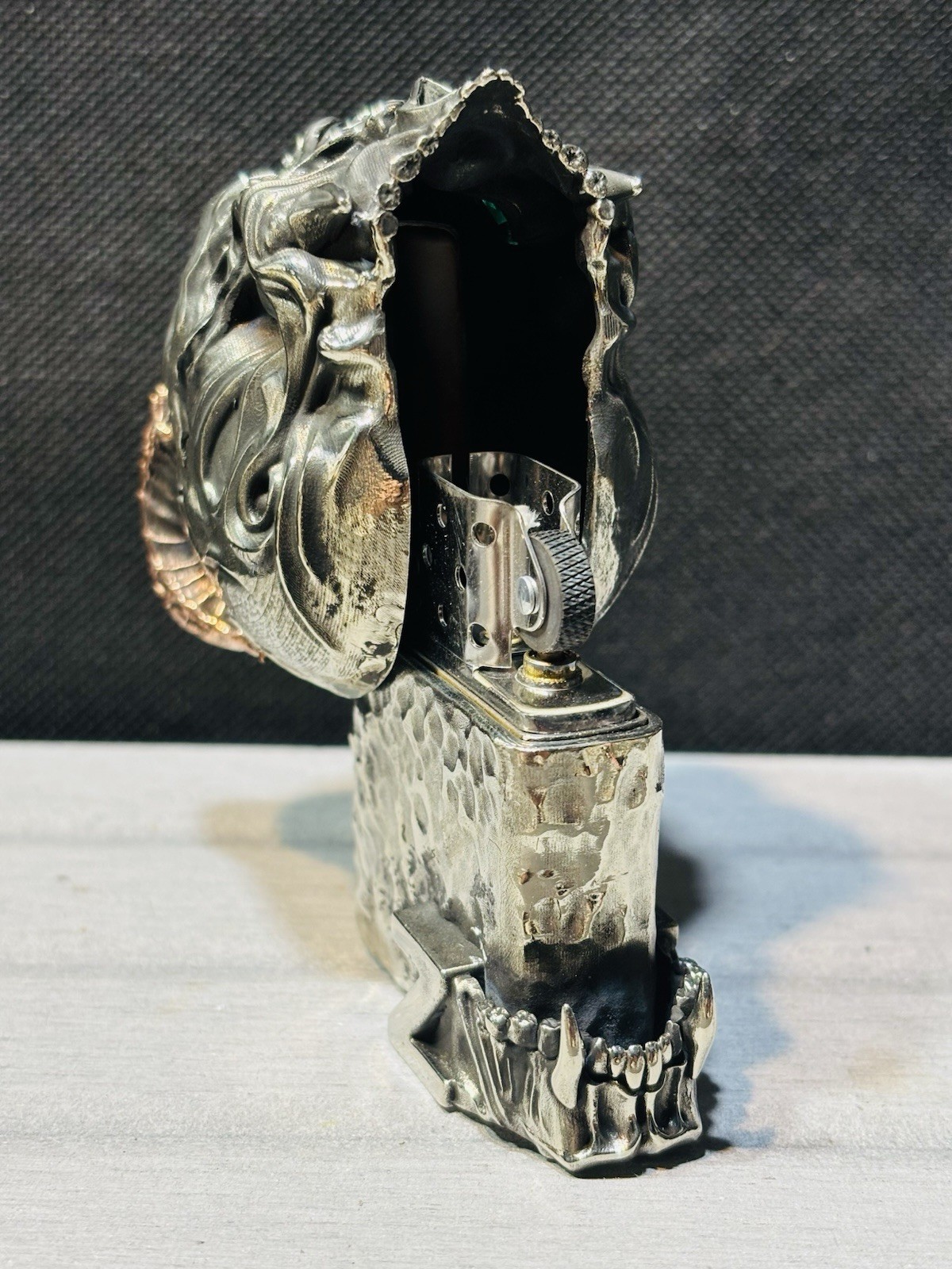RARE Heavy 5-side Zippo lighter Skull Zippo New