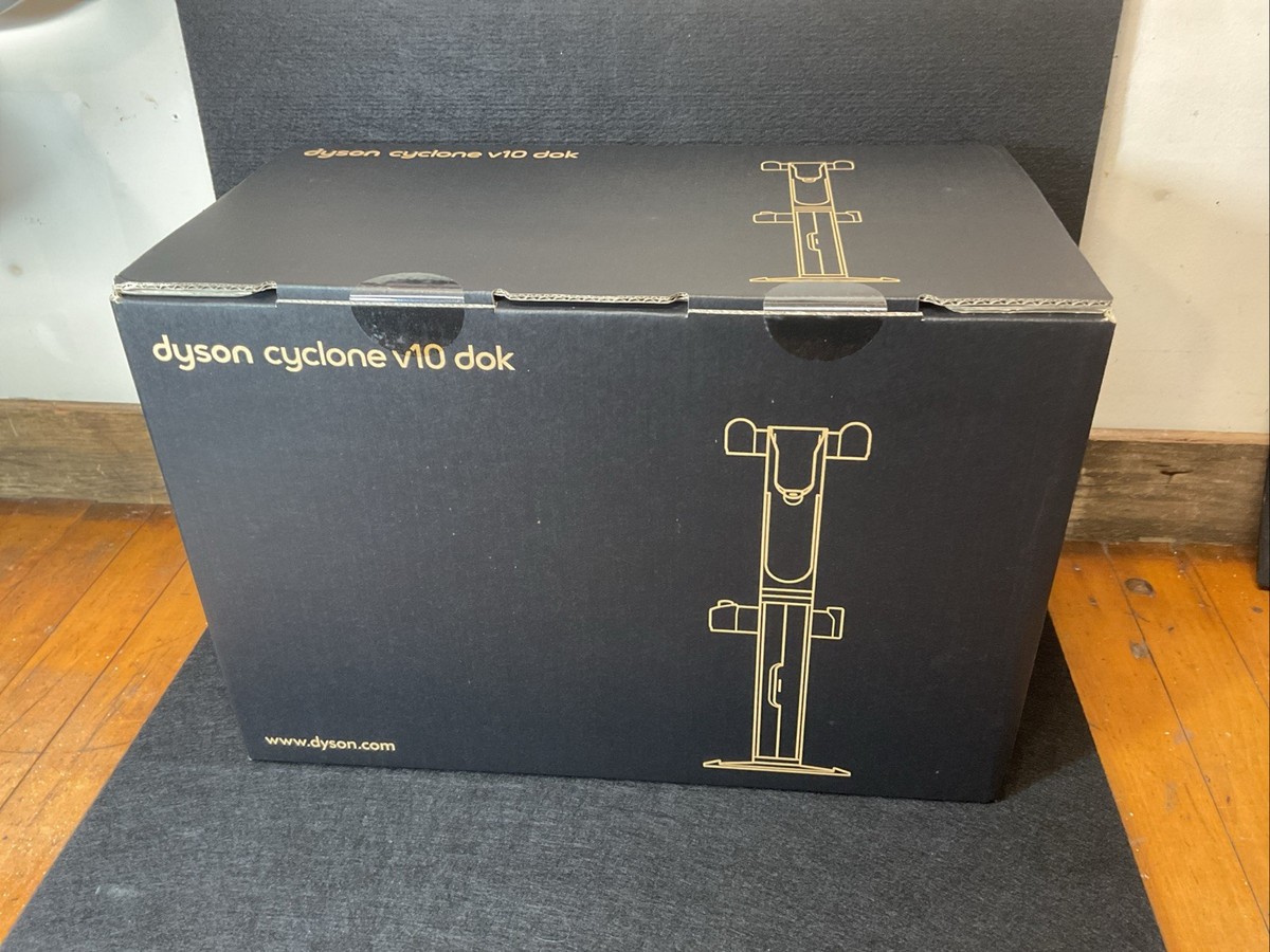 NEW Dyson Cyclone V10 Dok Dock with 5 Vacuum Tools 187021-02