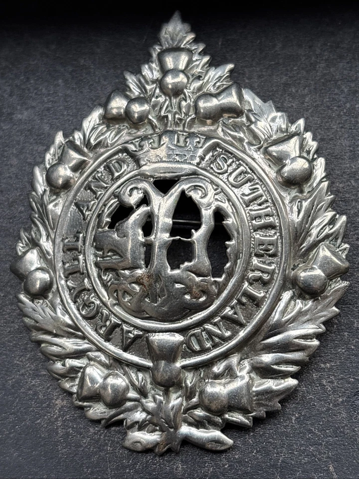 Argyll And Sutherland Highlanders, British Army Cap badge. Sweetheart Brooched. - Image 2 of 4