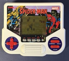 Hasbro Tiger Electronics Marvel Spider-Man Handheld Electronic Game - WORKS