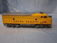 Athearn HO Scale Union Pacific Powered Diesel 1467 Locomotive
