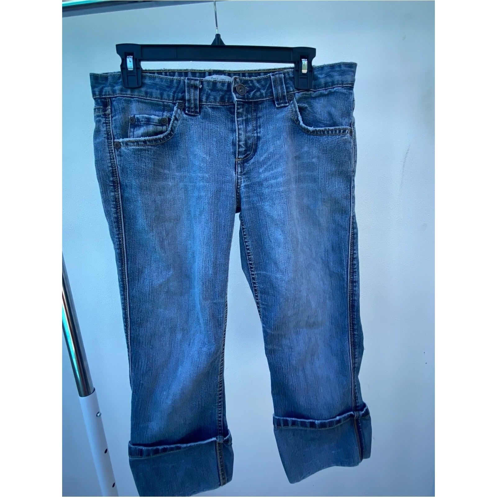 Y2K Low Rise Medium Wash Cuffed Denim Capris Size 32”