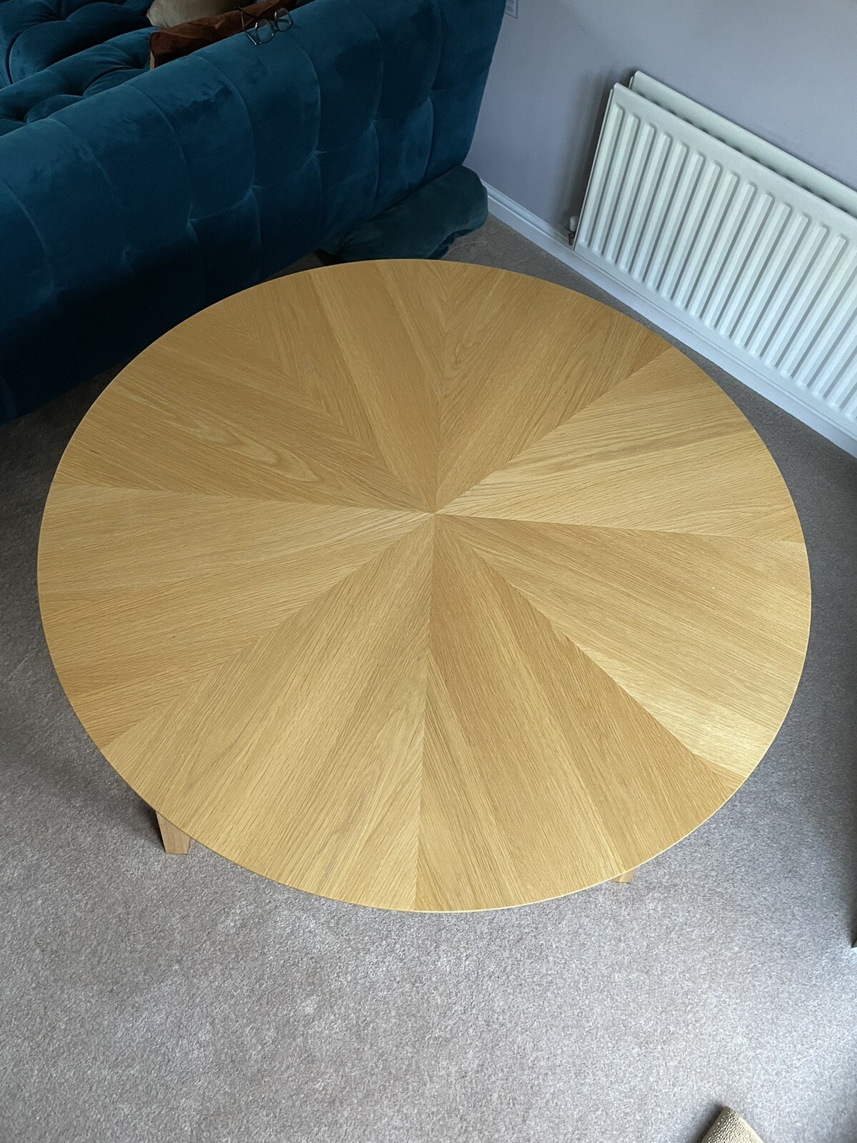 John Lewis oak round dining table, 4 Seater, Extending To 6. Great