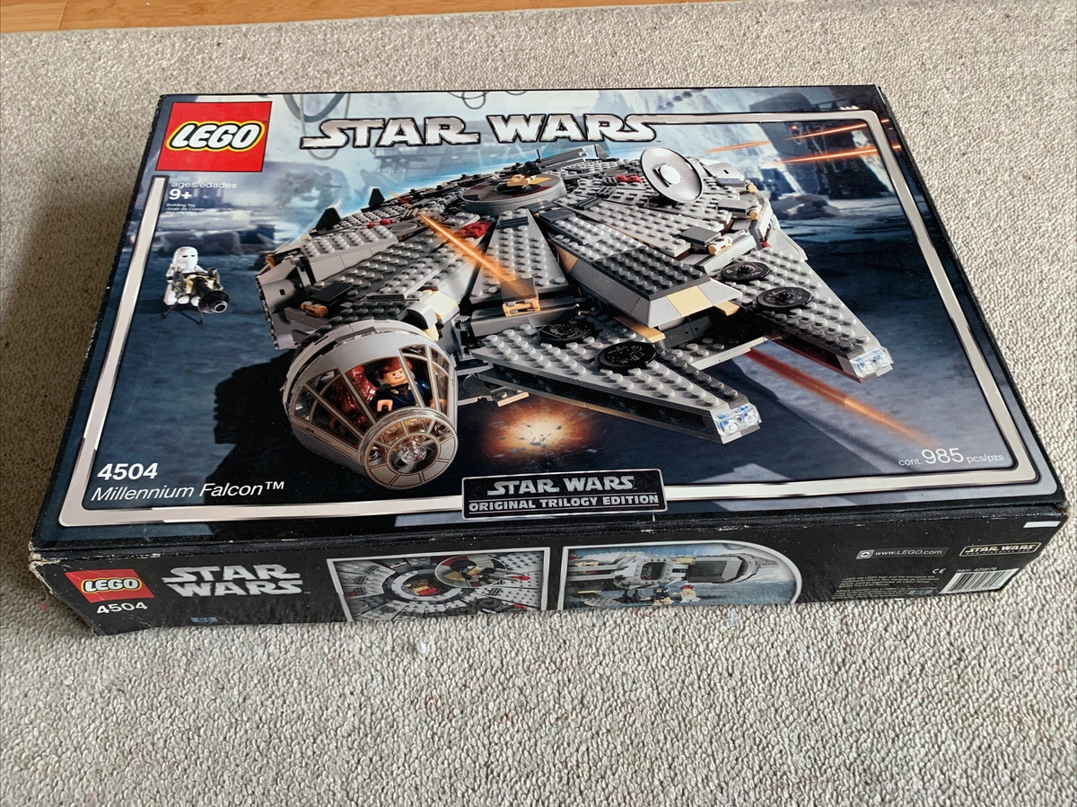 LEGO Star Wars: Millennium Falcon (4504) Original Trilogy Edition