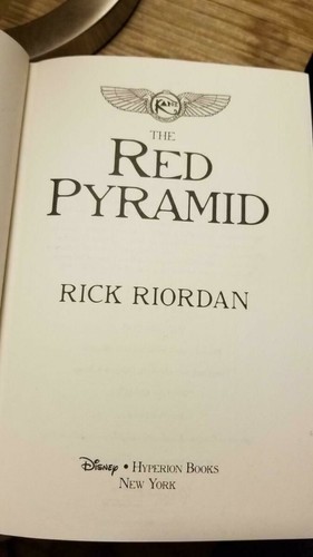 Die rote Pyramide (Kane Chronicles #1) von Rick Riordan 1. Auflage 1. Druck HB DJ Sehr guter Zustand! - Bild 9 von 12