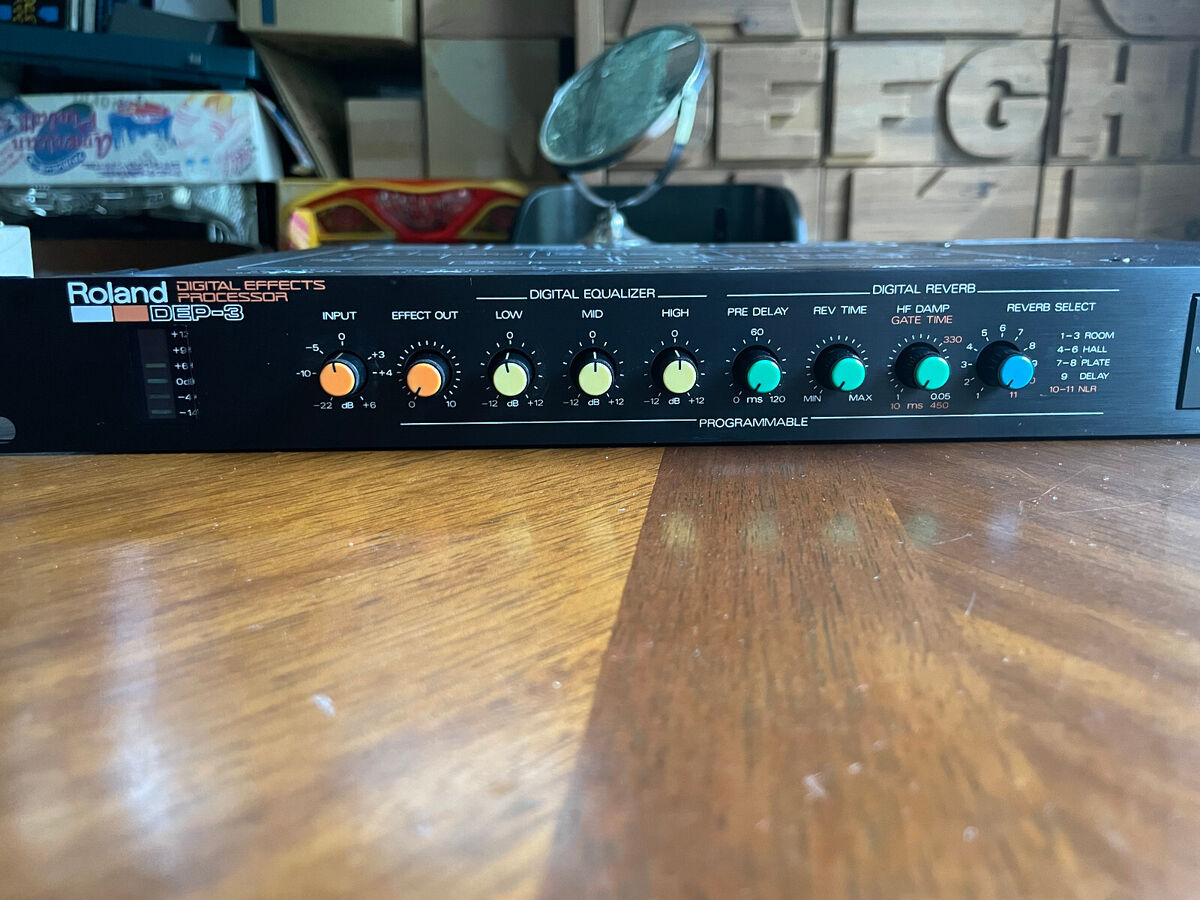 Roland DEP-3 Vintage Digital Multi Effects Reverb + EQ Roland DEP-3 Vintage Digital Multi Effects Reverb + EQ