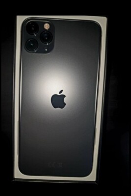 Apple iPhone 11 Pro Max - 256GB - Space Grau (Ohne Simlock) A2218 (CDMA + GSM)