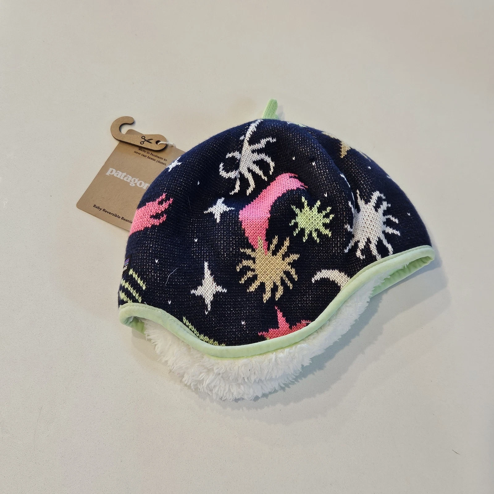 Patagonia Baby Reversible Beanie Stars And Moons Blue Pink 6-12 Months NWT
Opens in a new window or