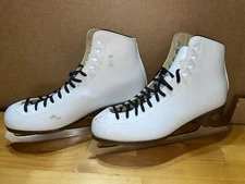 Nice Used Riedell Women’s Size 10 White Figure Skates w/ Blade Covers