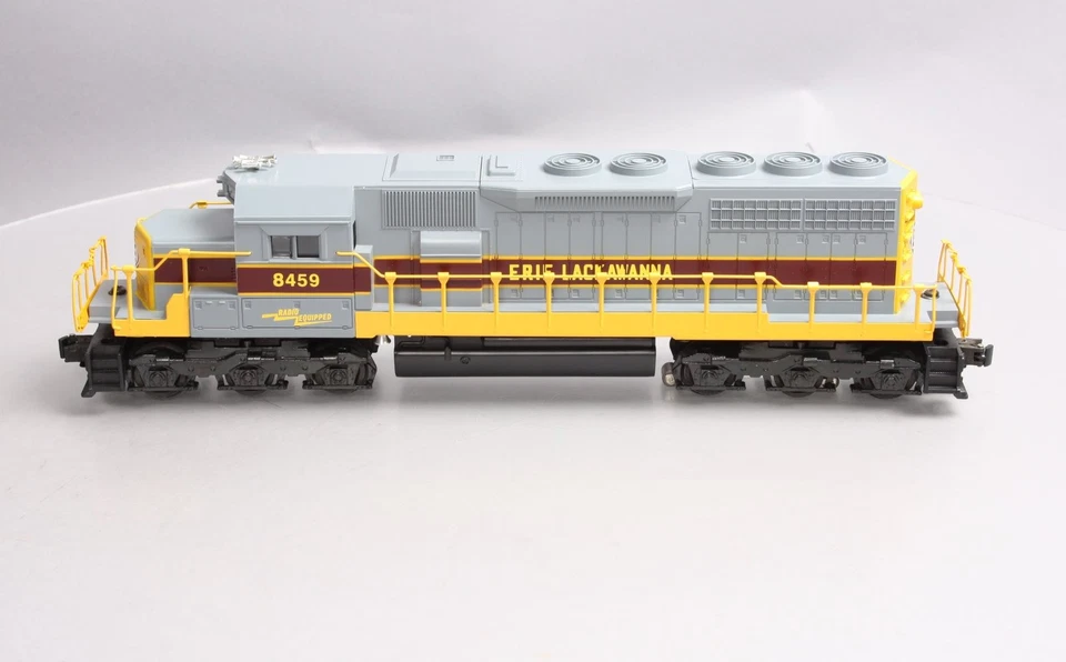 Lionel 6-18202 O Erie Lackawanna SD-40 Non-Powered Diesel Locomotive #8459 LN - Image 2 of 4