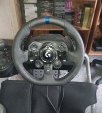 Logitech racing wheel, pedals & driving force shifter with racing gaming chair