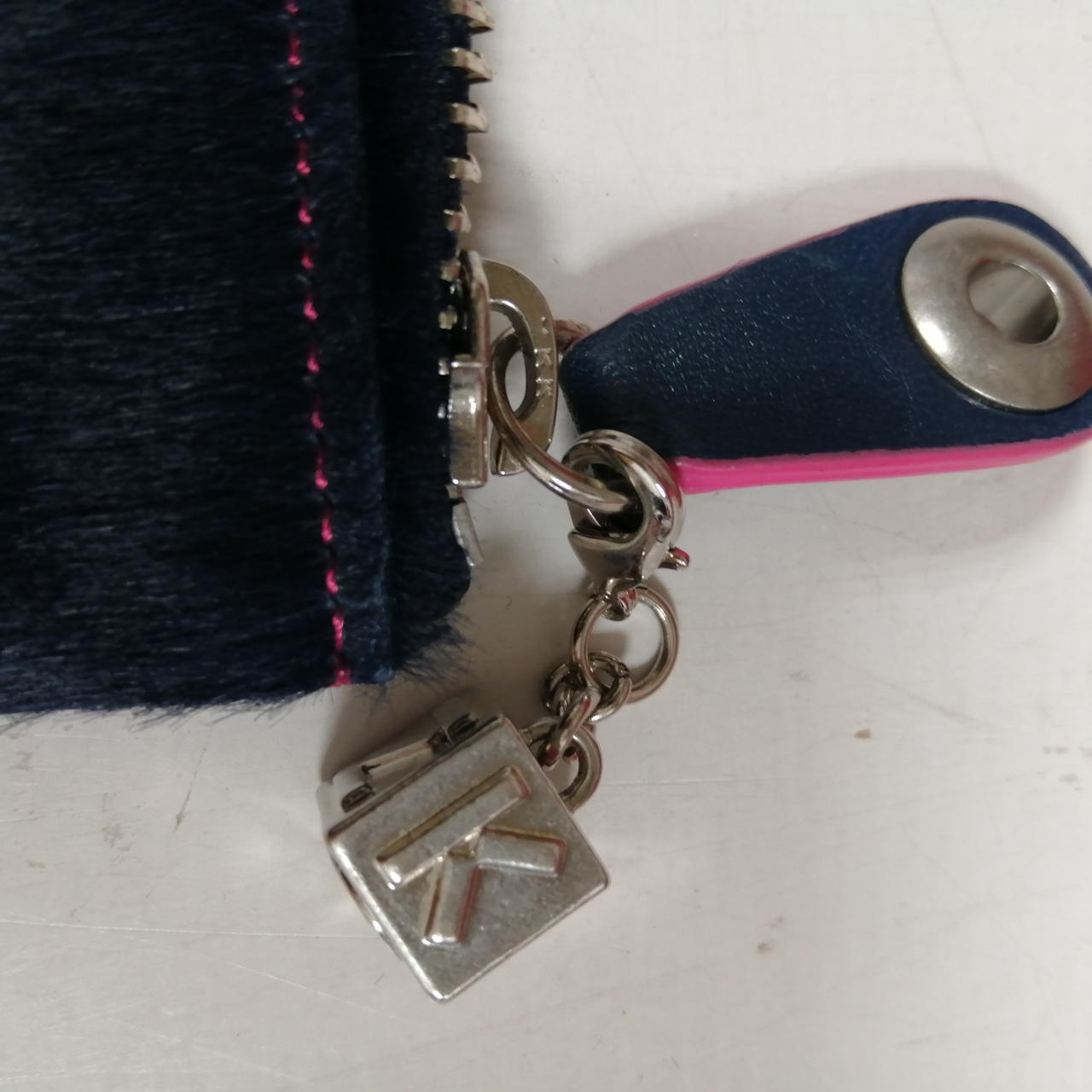 Different Material Switch Logo Pouch Model NVY ke… - image 5