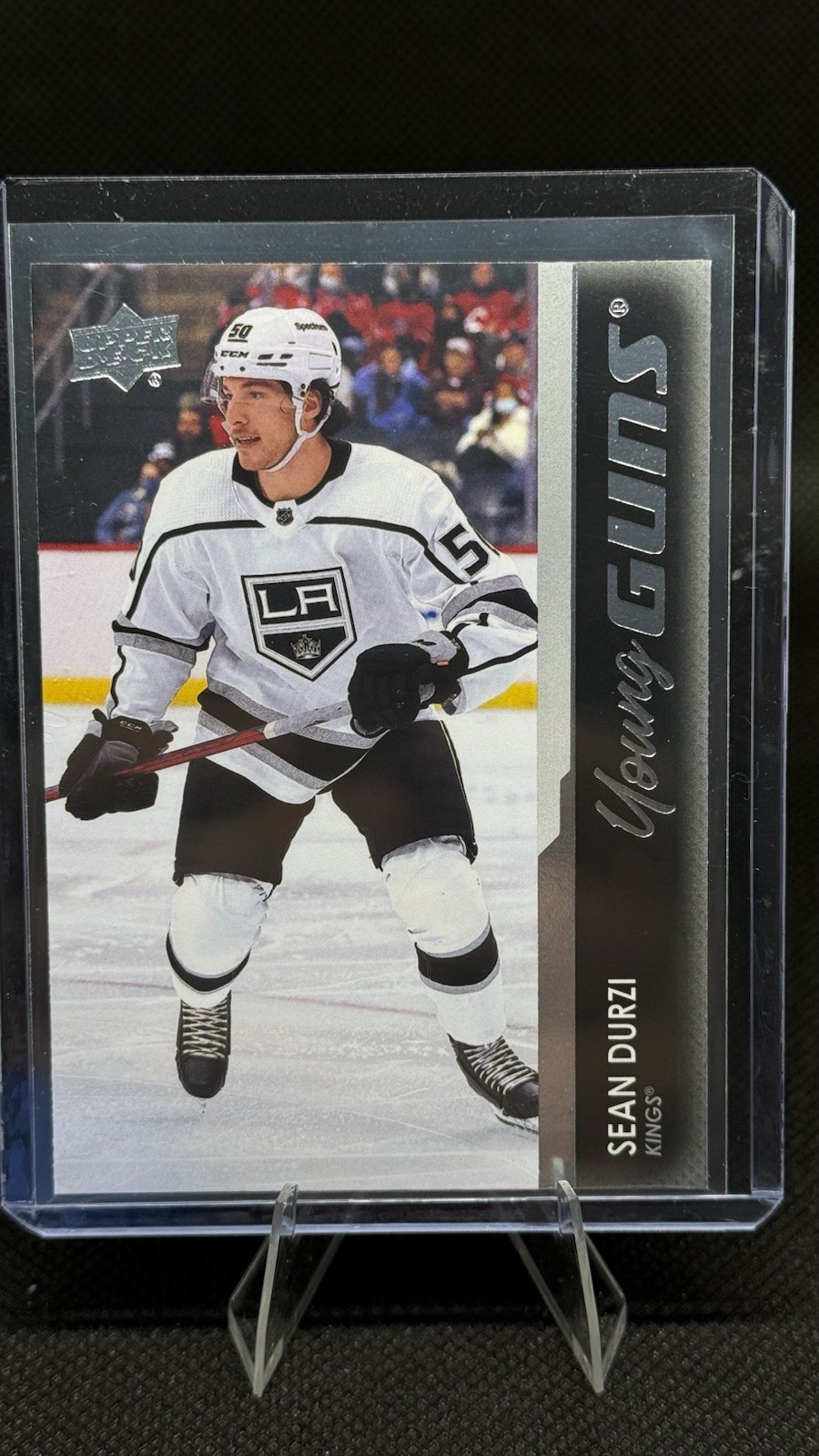 2021-22 Upper Deck Series 2 Sean Durzi Young Guns RC #724 Rookie Card LA Kings