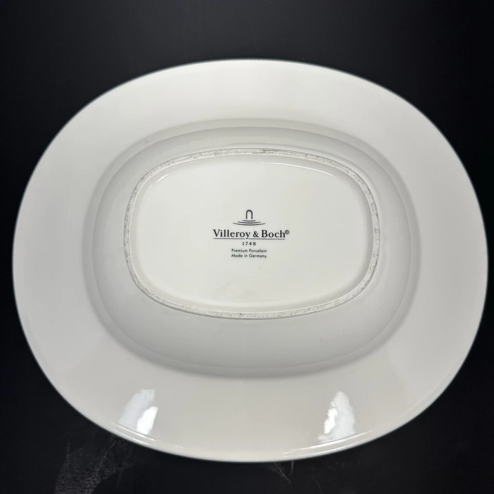 "Juego de 4 cuencos de pasta blanca Villeroy & Boch 11-3/4"" con borde ancho #1748 Alemania" Foto 4 de 4