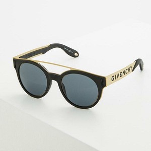 givenchy gv 7017