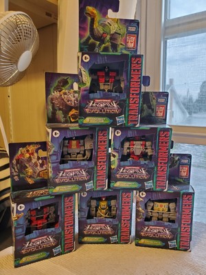 Transformers Legacy *NEARMINT PERFECT** Combiner Volcanicus. SIX* bots 