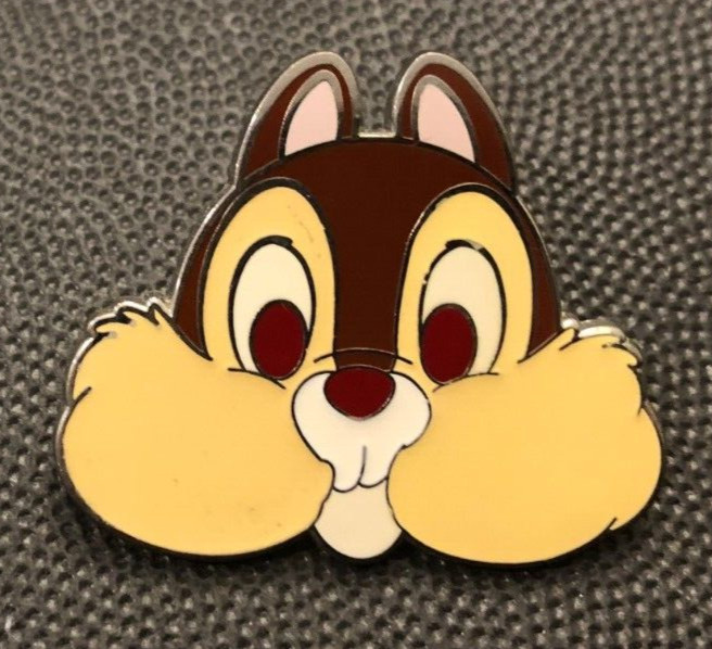 Disney pin 140185 Oh My Disney Chip Head chubby cheaks Chip and Dale acorns *2