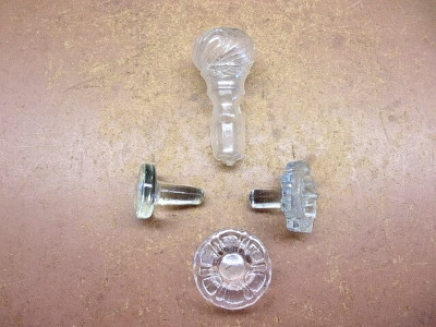 Lot of 4 Vintage Glass Bottle Stoppers Some Very Pretty Designs One Damaged