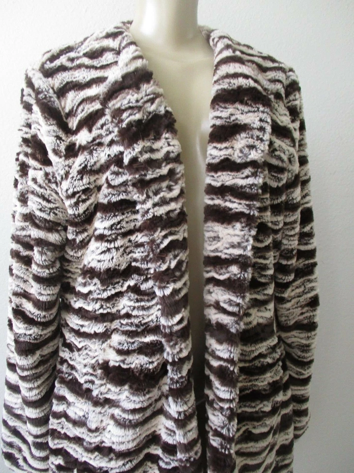 Abrigo Adrienne Landau Imitación Piel Marrón Beige Estampado Animal Talla XS NUEVO CON ETIQUETAS Foto 4 de 4