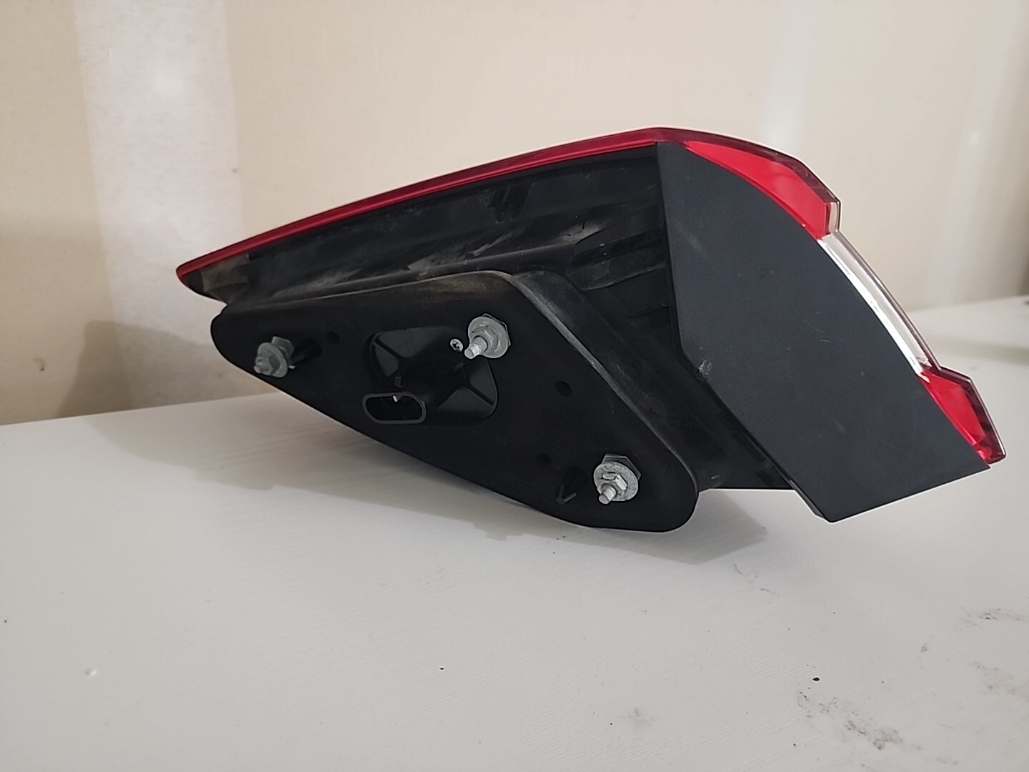14-21 Maserati Quattroporte Rear Right Passenger Outer Taillight Lamp  OEM #381