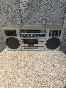 Radio-réveil Toshiba QR-2000L à Quartz, ACL, FM/LW, Piles Neuves, D'occasion