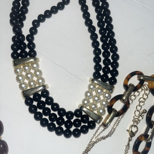 SPLENDIDO LOTTO VINTAGE DI 12 PEZZI IN BIGIOTTERIA MODA DI VARI MODELLI E STILI! - Foto 20 di 24