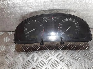 VW PASSAT B5 3B2 Kombiinstrument 3B0919860D 1.90 Diesel 66kw 1997 33836194