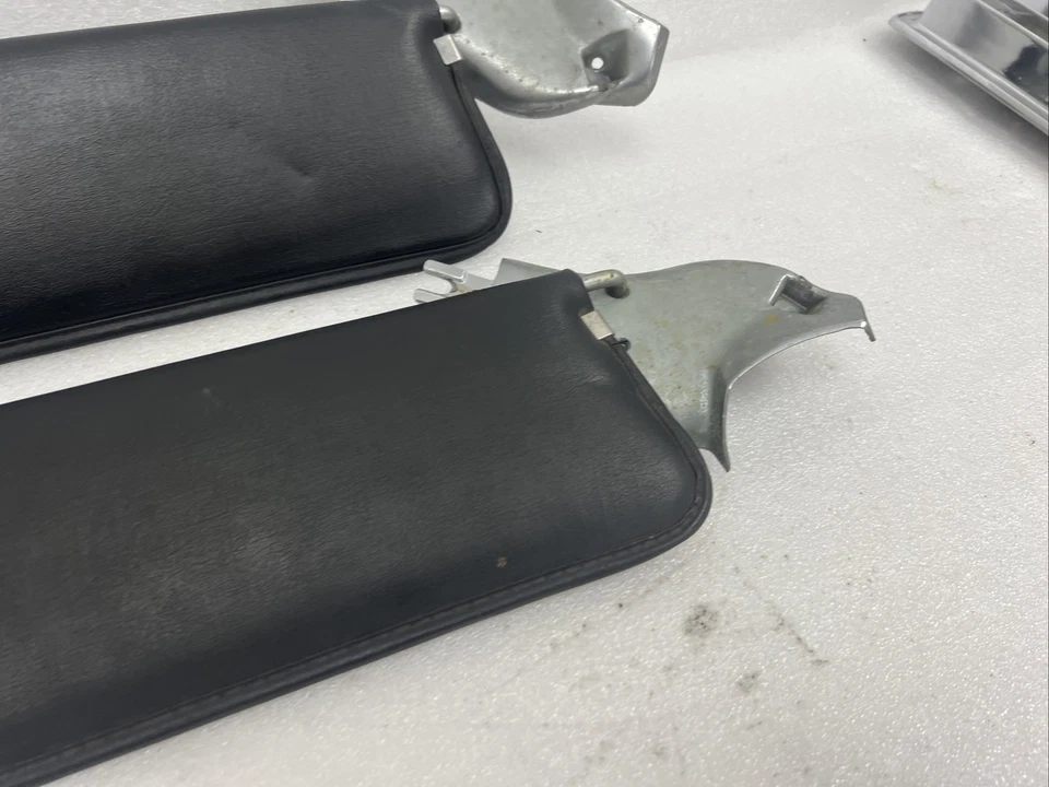 Ford Galaxie 500 1969 parasol y soportes cromados - juego de dos LH RH Foto 4 de 4