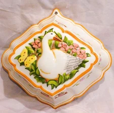1986 Le Cordon Bleu hand painted goose wall plaque/jello mold The Franklin Mint 
