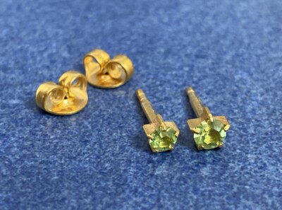 x2 Gold Ear Piercing Earrings Green Peridot August Birthstone / Birthstar Studs