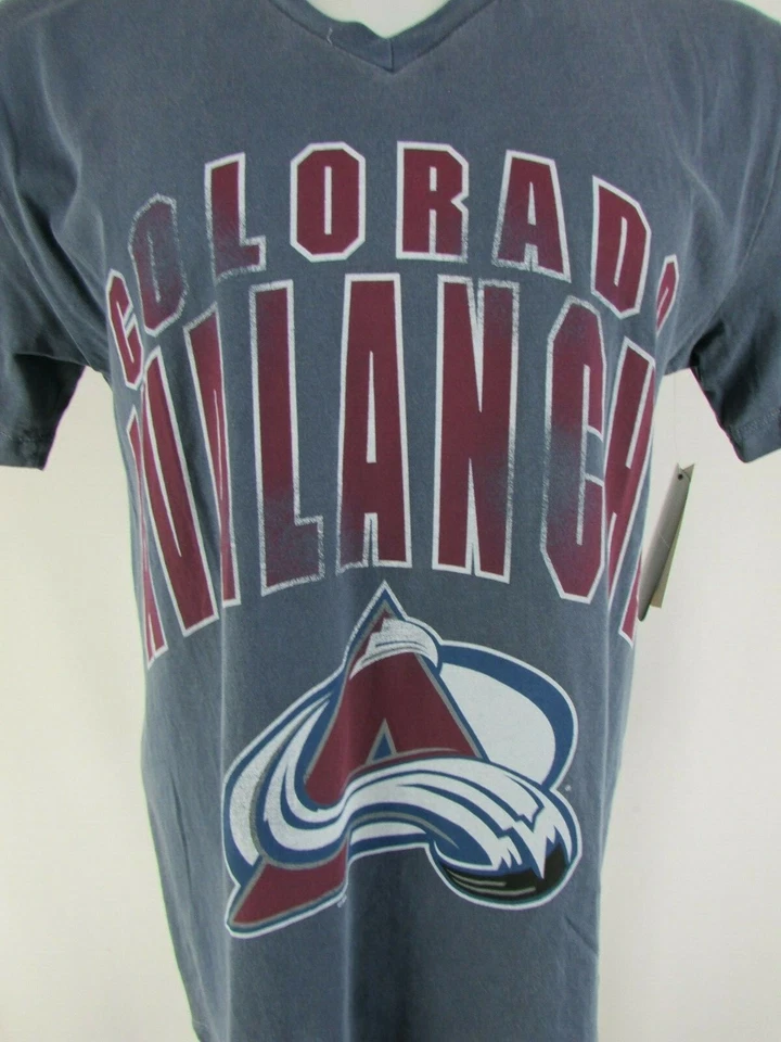 Colorado Avalanche NHL G-III Men's Distressed Print T-Shirt - Image 2 of 4