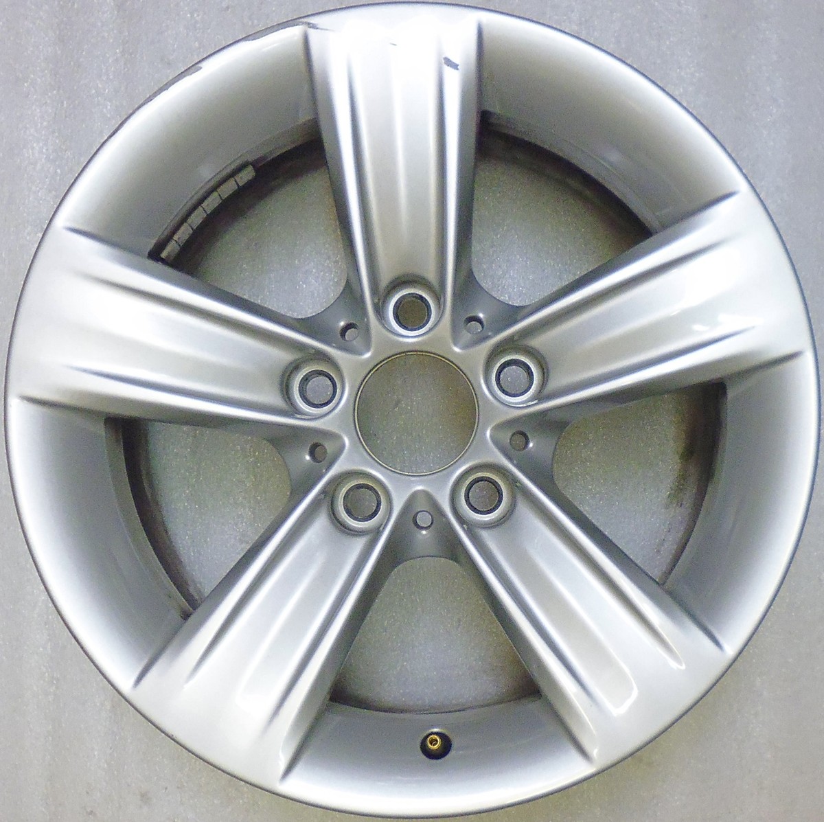 Original BMW F30 Alloy Wheel Star Spoke 391 Styling 7.5x16