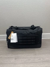 Jordan Collectors 44L Duffle Travel Bag Black Brand New MA0932-023