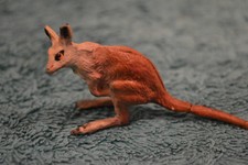 Figurka zabawkowa, figurka zwierzęcia z masy, około 1930, kangur, ręcznie malowana
