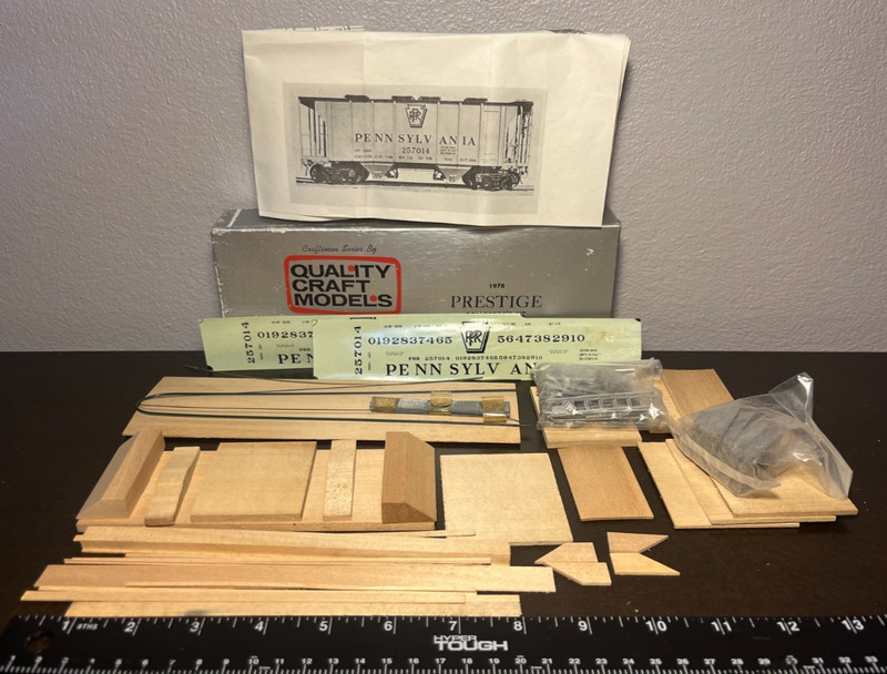 Quality Craft Models Prestige #527 O Scale Pennsylvania PRR Covered Hopper Kit