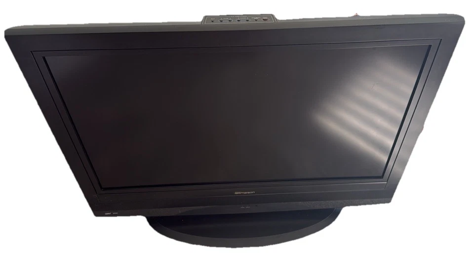 Emerson Funai 37" LCD EWL3706  LCD / HDTV Flat Screen Gaming TV w/o Remote - Image 2 of 4