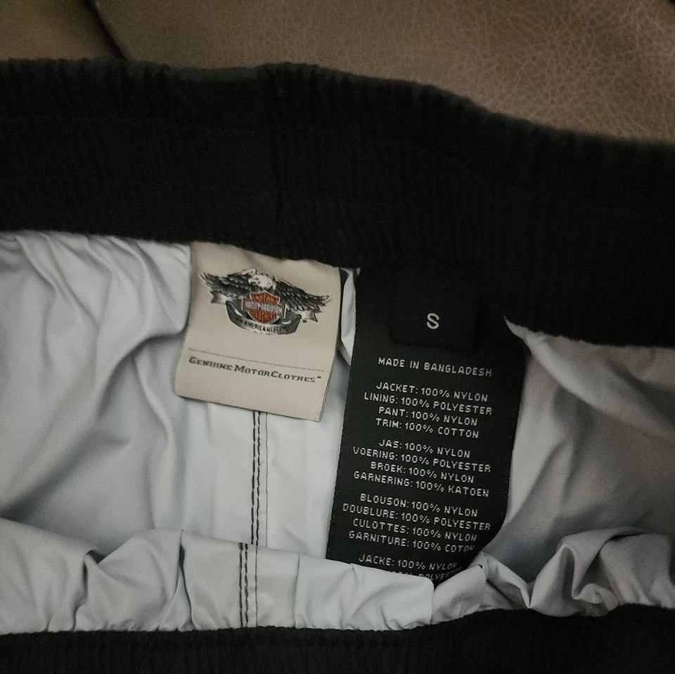 Equipo de lluvia Harley Davidson talla grande para mujer - ¡Viaja con estilo y comodidad! Foto 4 de 4