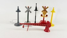 Marx VTG 6 Train Accessories O Gauge Plastic Lamps Railroad Crossing Sign  More