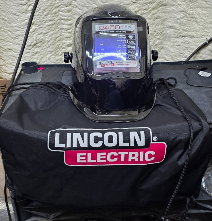 Lincoln Electric Viking 2450 Series Auto-Darkening Welding H