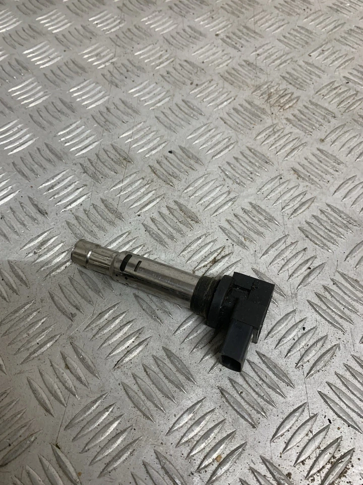 VW Polo 6R Mk5 Ignition Coil Pack 036905715G - Image 2 of 4