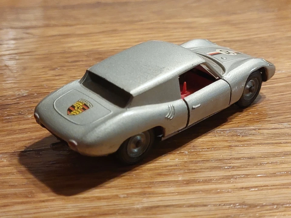 Macchina Solido - PORSCHE GT LE MANS - Ref.134 1/43 - Immagine 2 di 4