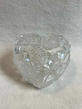 The European Collection - Lead Crystal Heart Shaped Rose Covered Dish