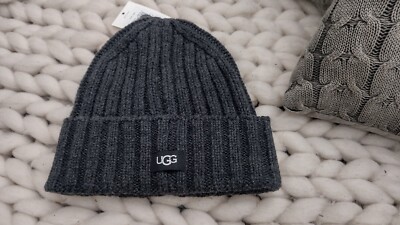 Kuschelige Strickmütze   UGG   Charcoal ..Neu mit Etikett