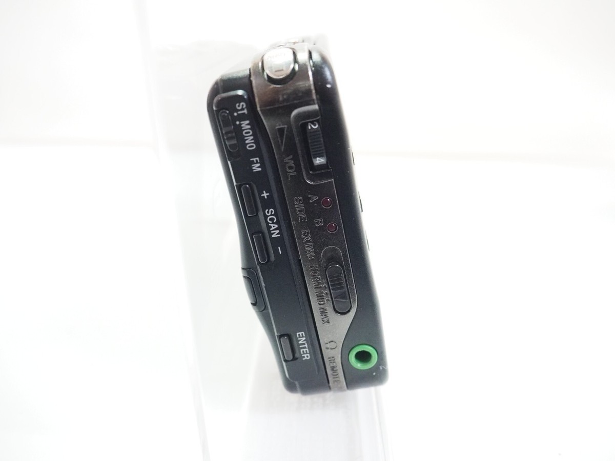 SONY WM-FX70 Walkman AM/FM Radio Cassette Player Japan Black