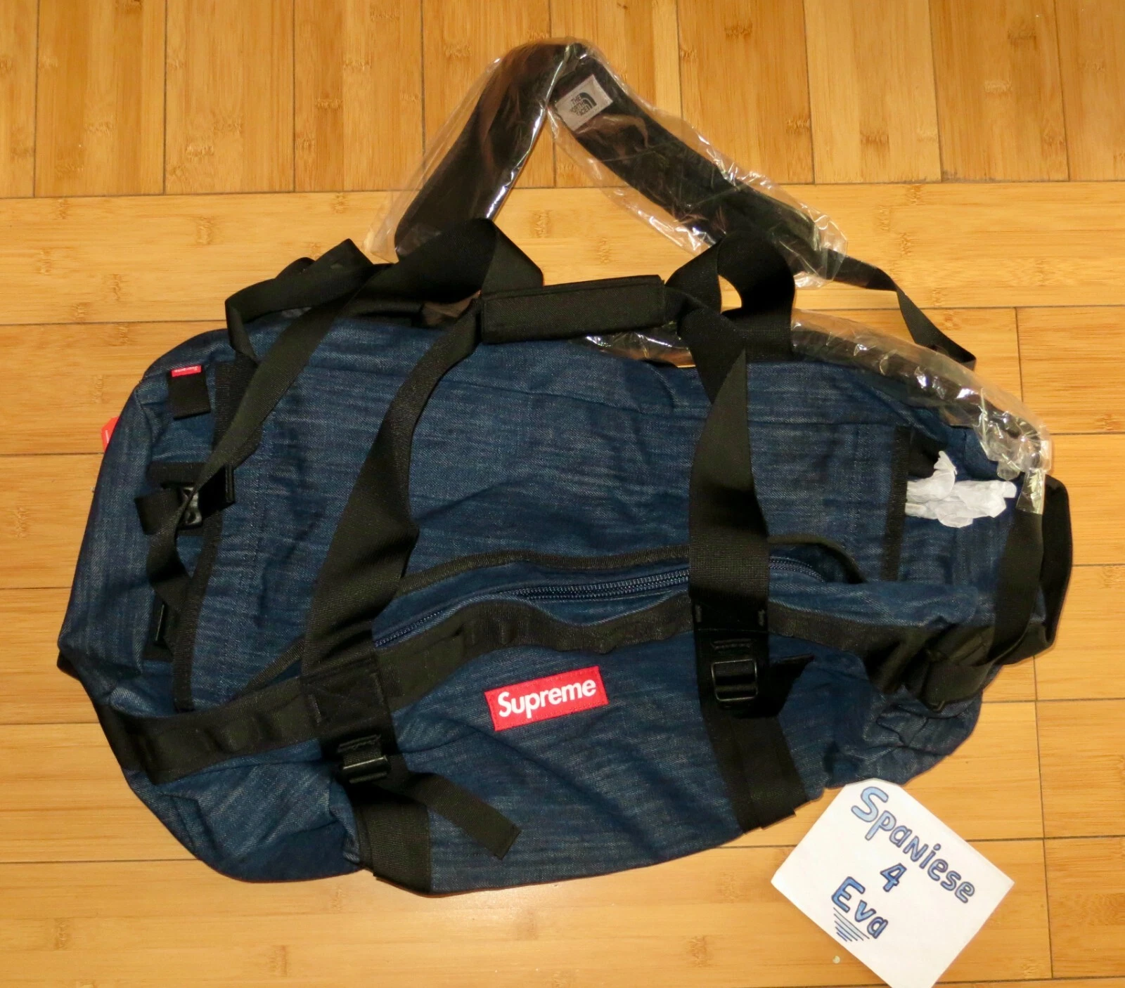 Sac de sport basecamp moyen en denim Supreme x The North Face NEUF
