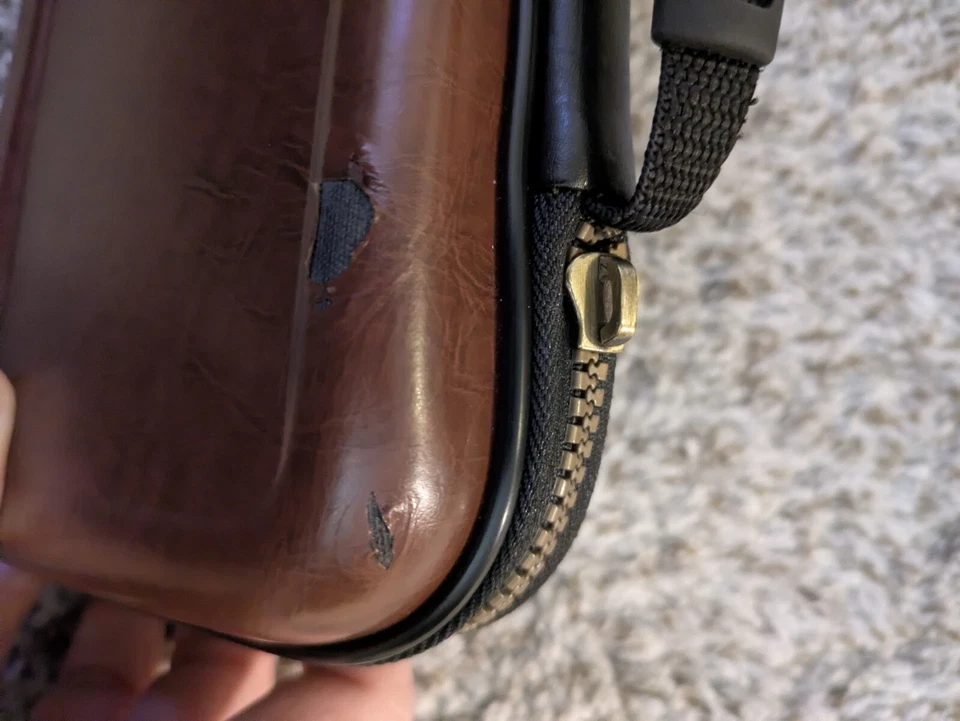 Legend Zelda Faux Leather Nintendo Switch Travel Case with Cartridge Cases - Image 4 of 4