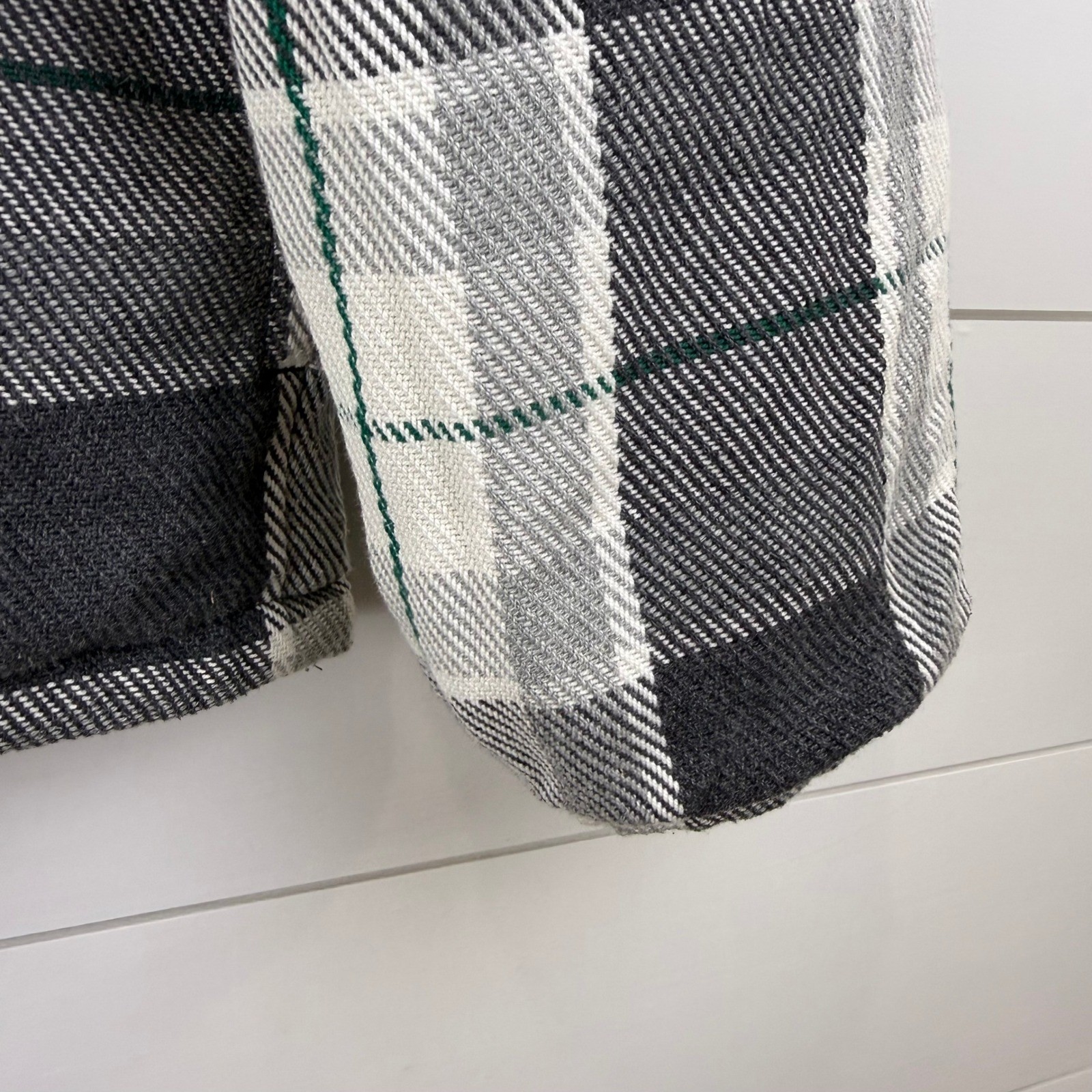 Outerknown EVOLUTION PLAID Reversible BLANKET Jac… - image 2